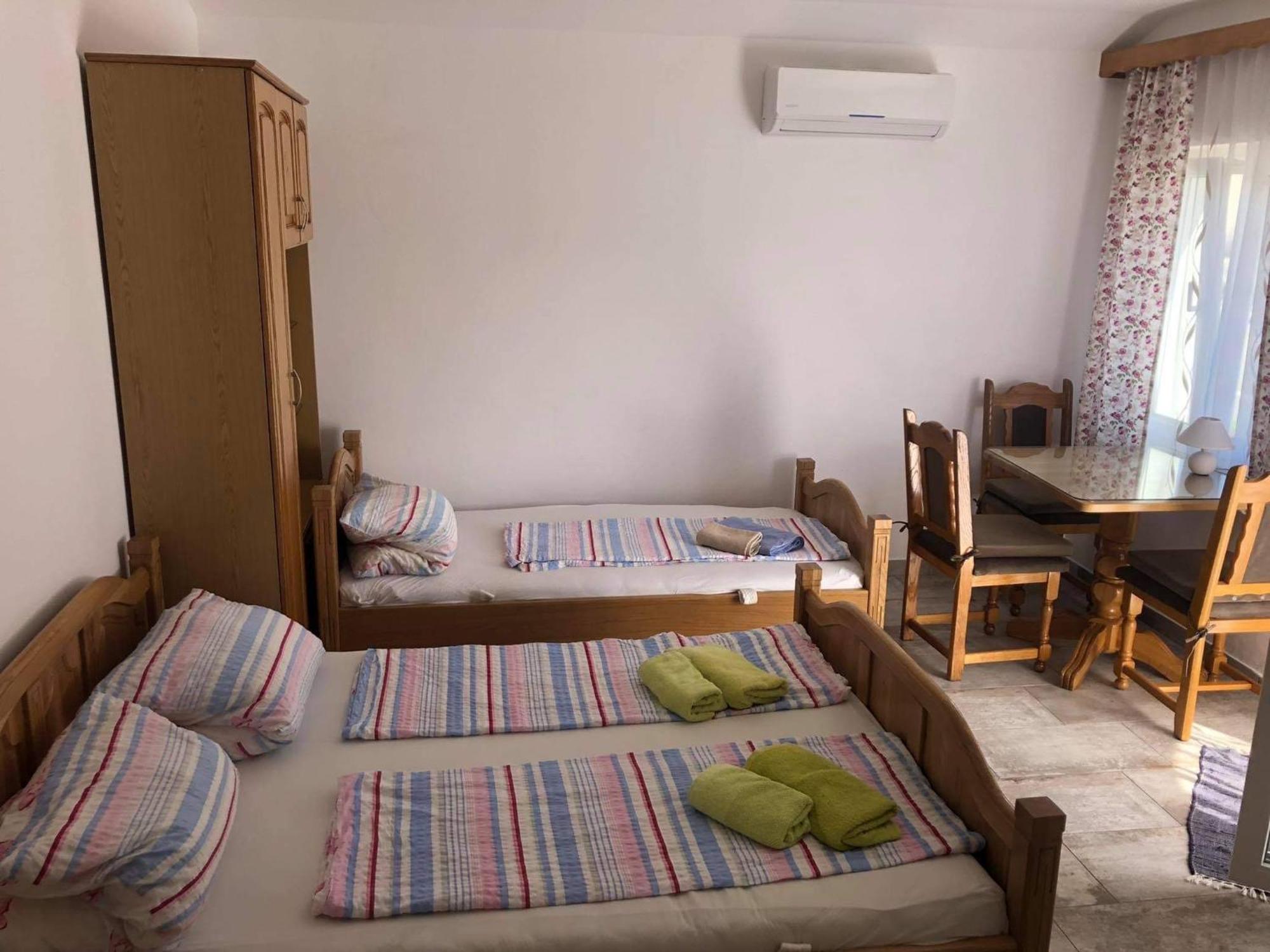 Krk Kornic Apartments Room photo
